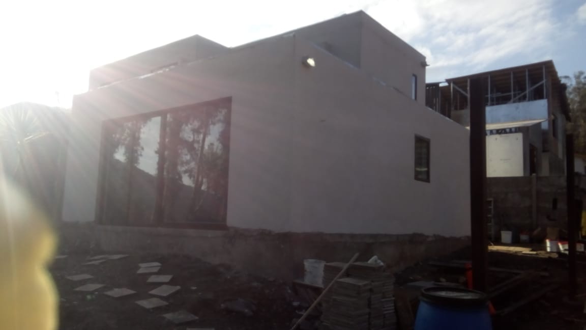 Vivienda de 370 m² en etapa de obra gruesa